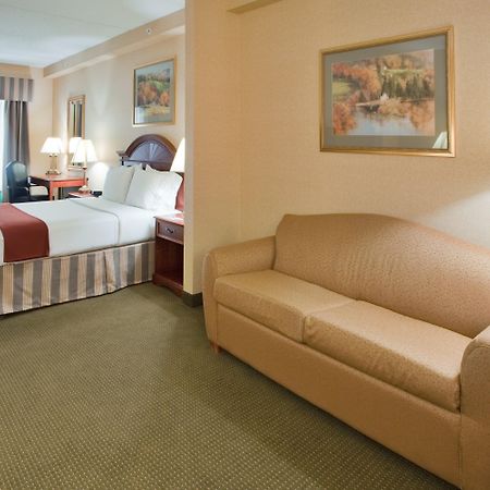 Holiday Inn Express Hotel & Suites Drums-Hazelton, An Ihg Hotel Kamer foto